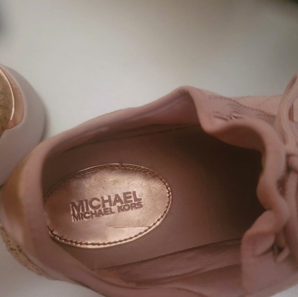 Michael Kors lace up Canvas shoes - Picture 6 of 6